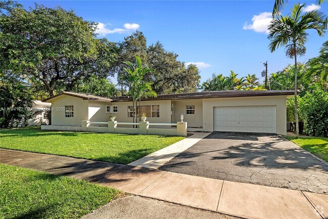 Building Photo - 410 Castania Ave Rental