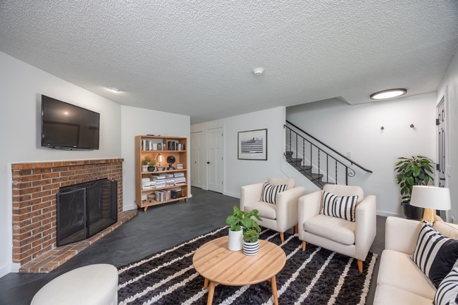 Photo - Crestview Townhomes