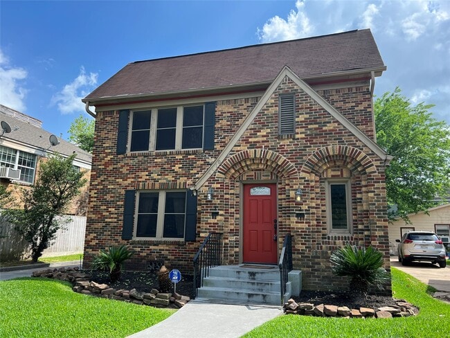 Building Photo - 4410 Pease St