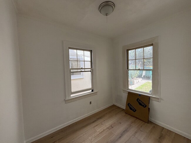 Photo - 2-Bedroom cottage for rent near downtown Placerville! Apartment