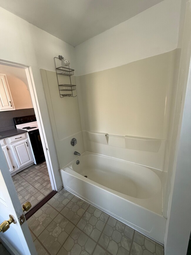 Photo - 3853 N Main St Unit 2