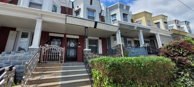 Building Photo - 1652 N Redfield St Rental
