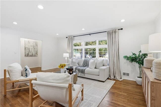 Photo - 2070 Drew Valley Rd NE