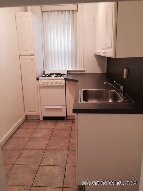 Building Photo - 89 Park Dr