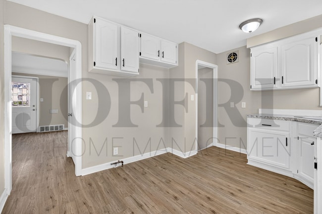 Photo - 19410 Nitra Ave