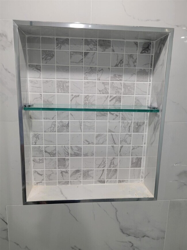 Photo - 291 SW 60th Ave