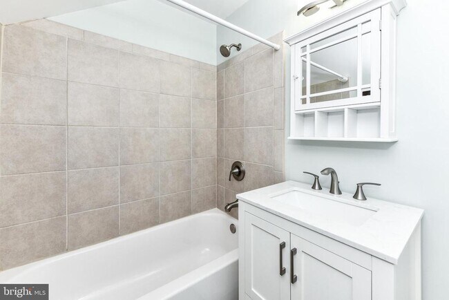 Photo - 1028 S Edison St