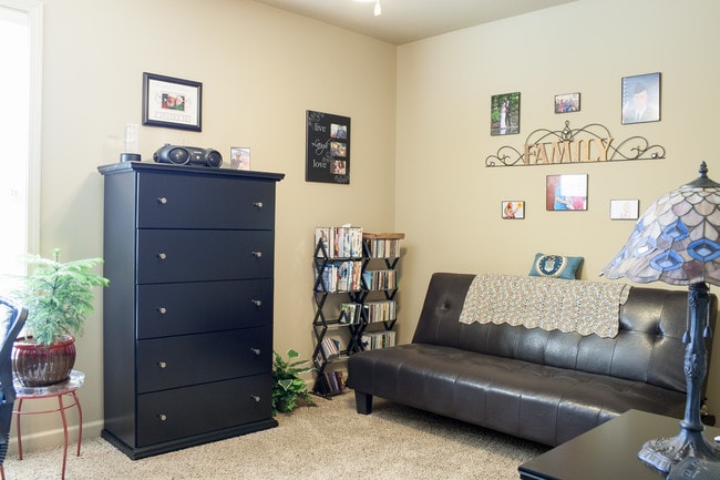 Fox Run Apartments- Utilities Included!