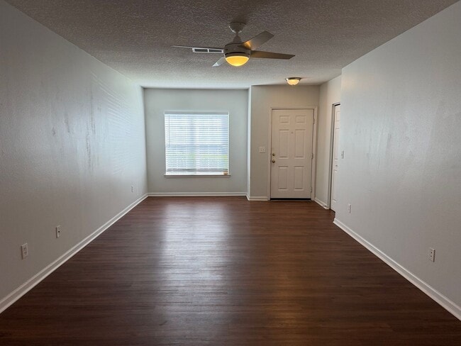 Photo - Updated Apartment in Plantation Point