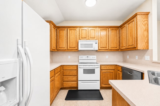 Photo - AVAILABLE AUGUST 5TH; APPLY AT OUR WEBSITE TODAY!!
