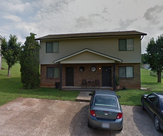 Building Photo - 105 Swan Dr Unit 105 B Rental