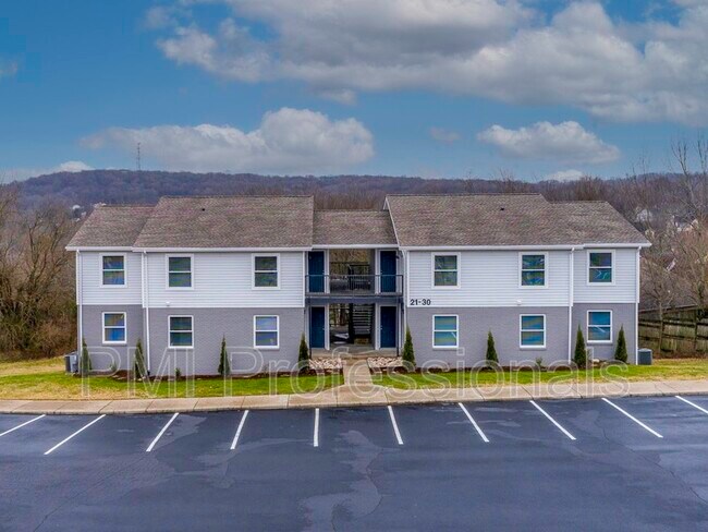 Photo - 140 Kingsridge Dr