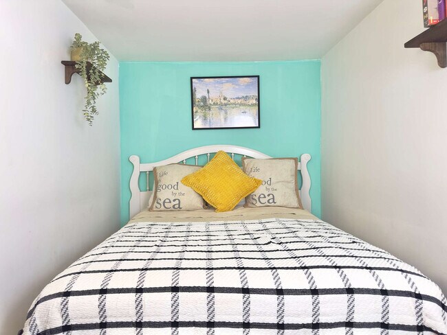 Photo - 663 King St Unit SI ID1604377P