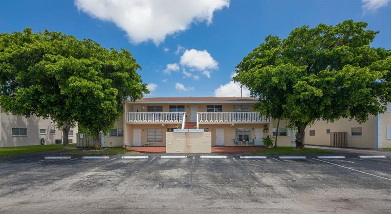 Photo - 1033 NW 30th Ct Apartment Unit 4