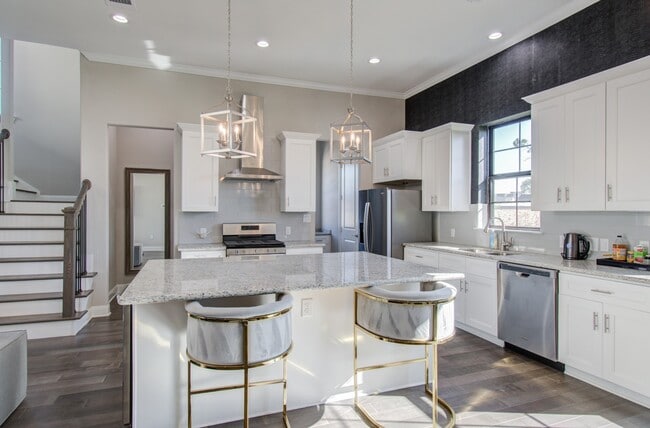 Photo - 3335 Beverly Frst Dr