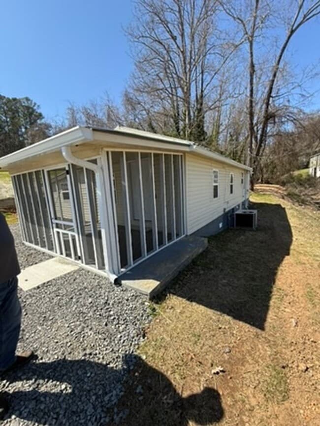 Photo - 1904 Rayburn Ave