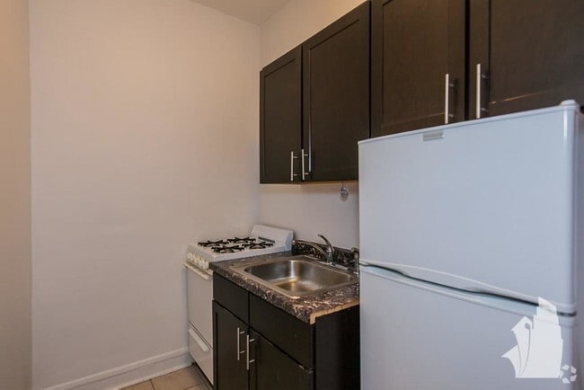 Building Photo - 2827 N Burling Rental