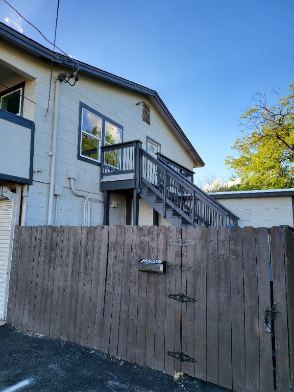 Building Photo - 2417 Castroville Rd Rental