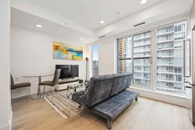 Photo - 200 Redpath Ave Unité SI ID1357459P