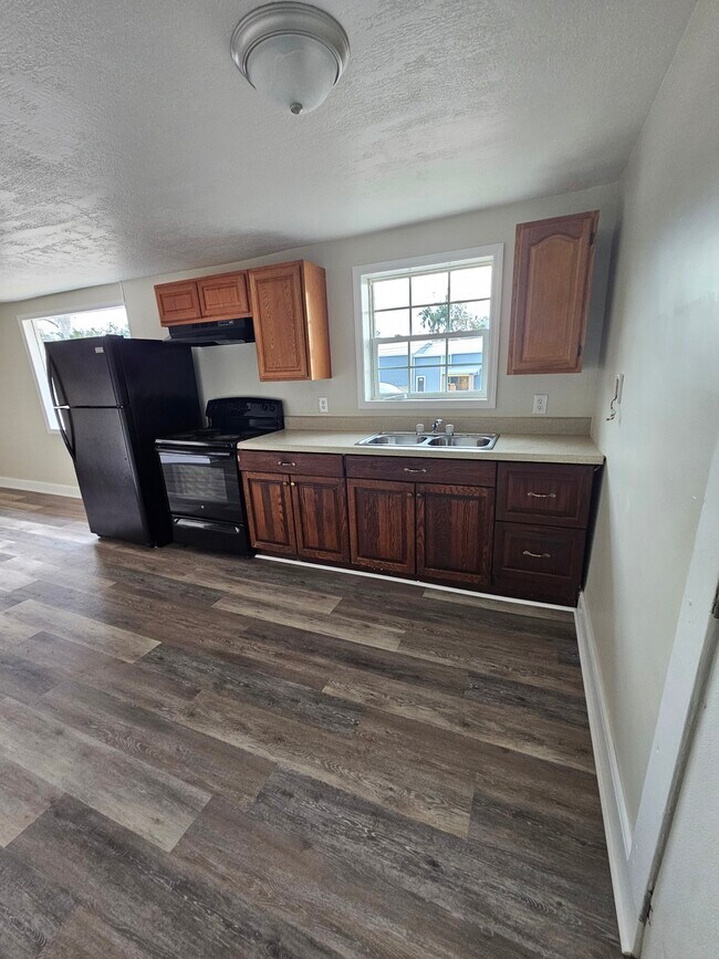 Photo - 1343 E Duval St