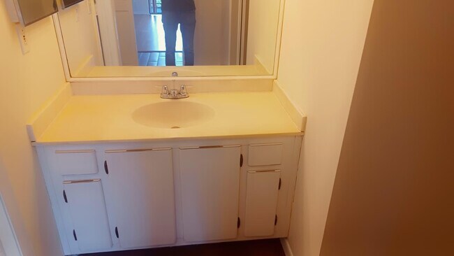 Photo - 6301 N University Dr Unit 212