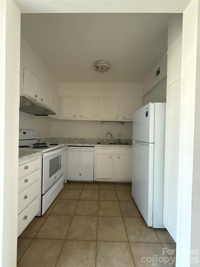 Photo - 2612 Park Rd Unidad C