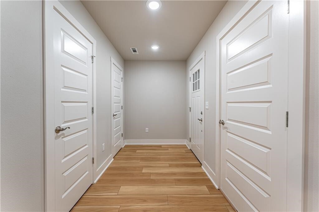 Photo - 503 W Arkansas St