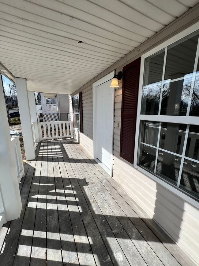 Photo - 829 Sylvan Dr