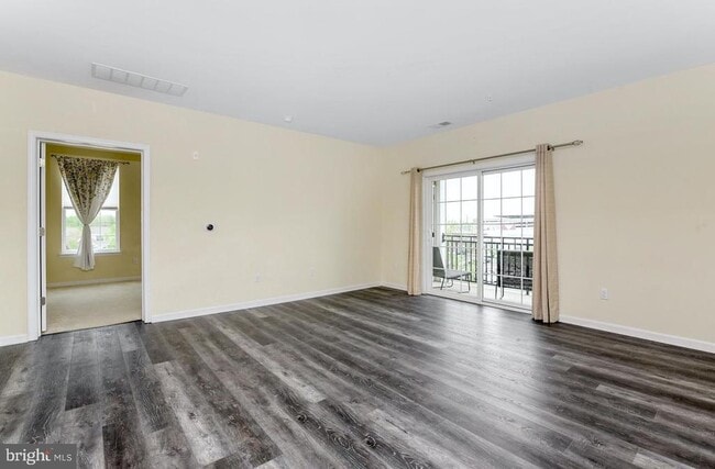 Building Photo - 1331 Sierra Dr Rental