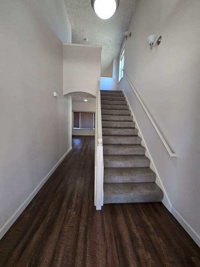 Photo - Cat Pet Friendly 3 Bed / 2.5 Bath Home Near I-5 in Albany, OR