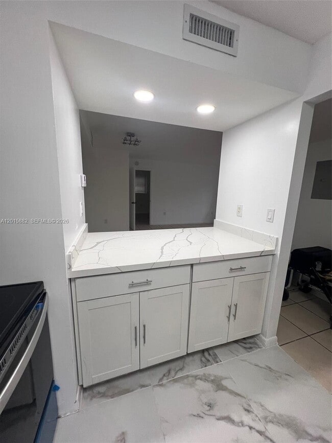 Photo - 469 NE 207th Ln Unit 102
