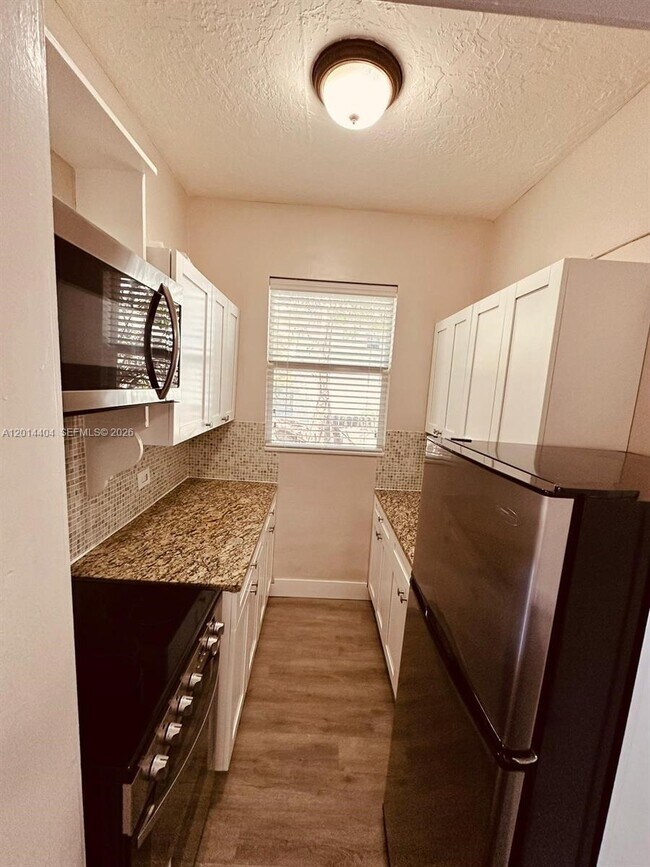Photo - 344 Mendoza Ave Unit 3