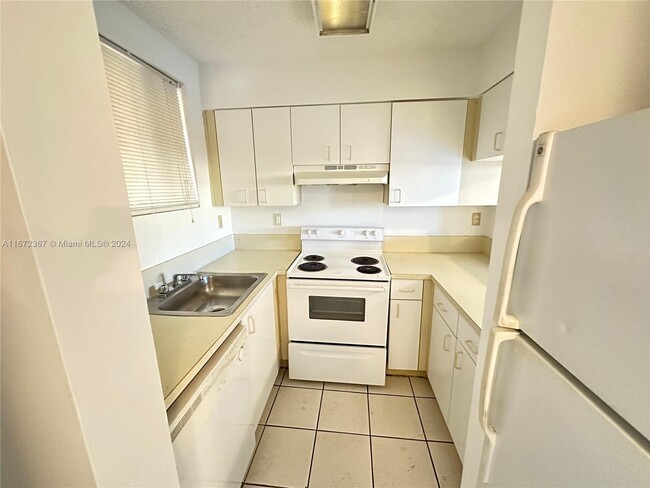 Photo - 14930 SW 82nd Terrace Condo Unit 16-504