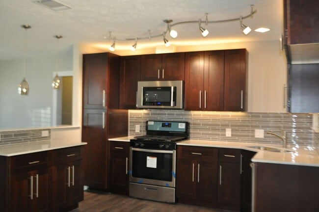 Photo - 1243 Centerville Rd