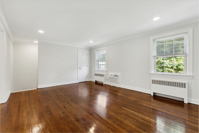 Photo - Baltusrol Apartments