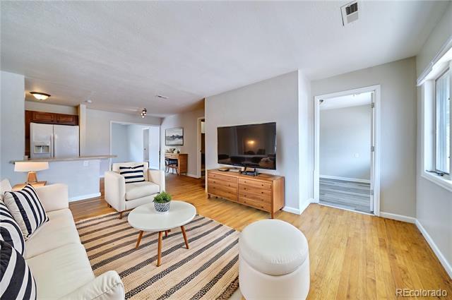 Photo - 318 Maplewood Dr