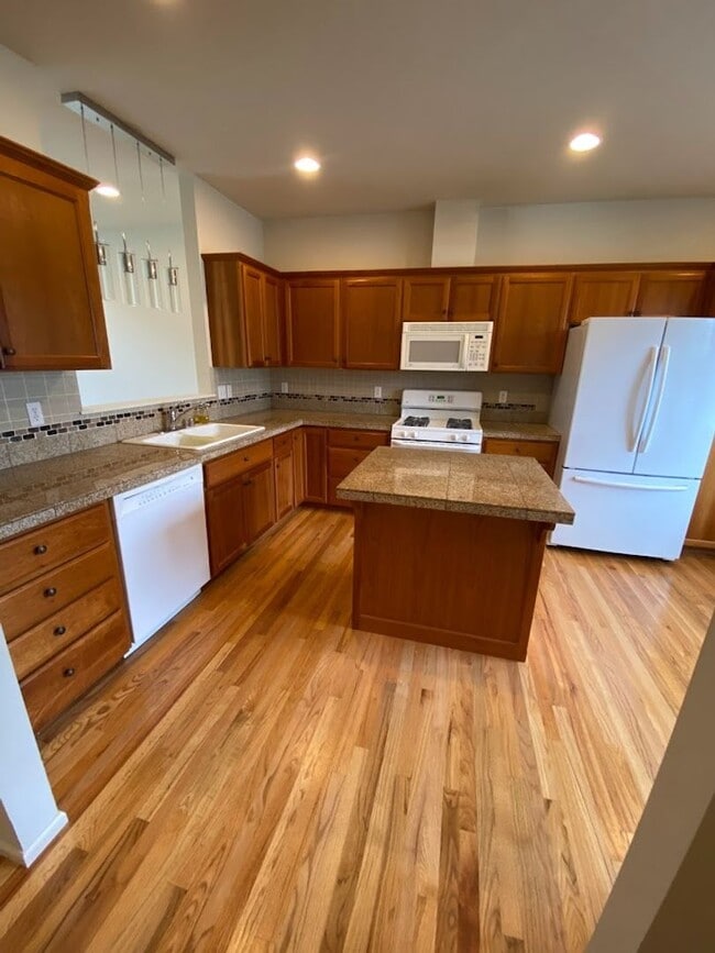 Photo - Harrison Place Condo is a beautiful property located on a quiet cul-de-sac.