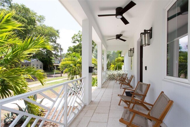 Photo - 335 16th Ave NE