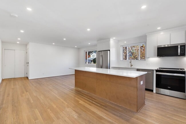 Photo - 618 19th St S Condo