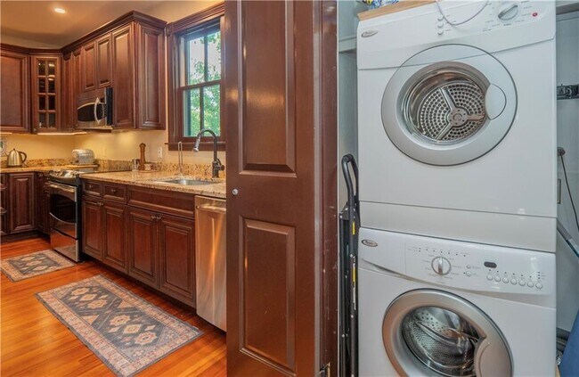 Photo - 17 Lincoln St