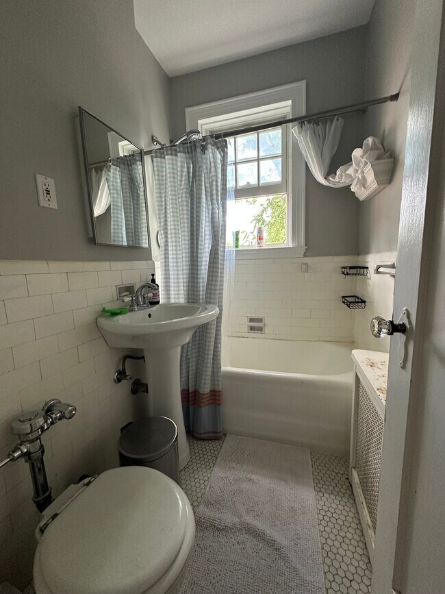 Photo - 16 Chauncy St Unit 42