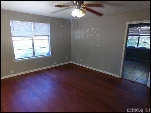 Photo - 5412 Young Rd