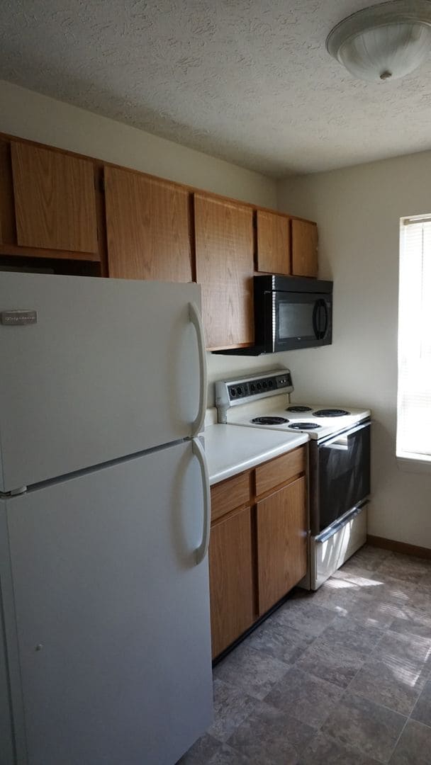 Photo - Vantage Pointe Apartments