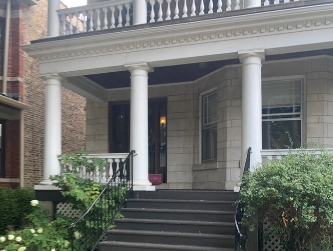 Building Photo - 5427 N Wayne Ave Unit 1st Floor