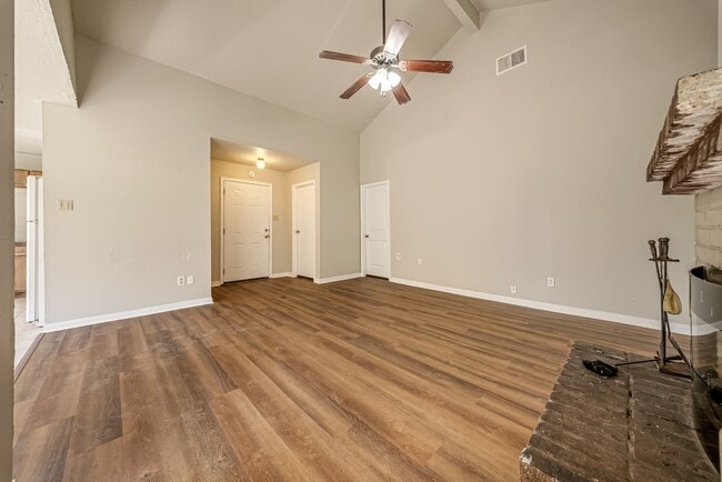 Photo - 3111 Overcross Dr