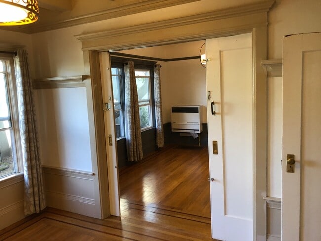 Photo - 2345 Fulton St