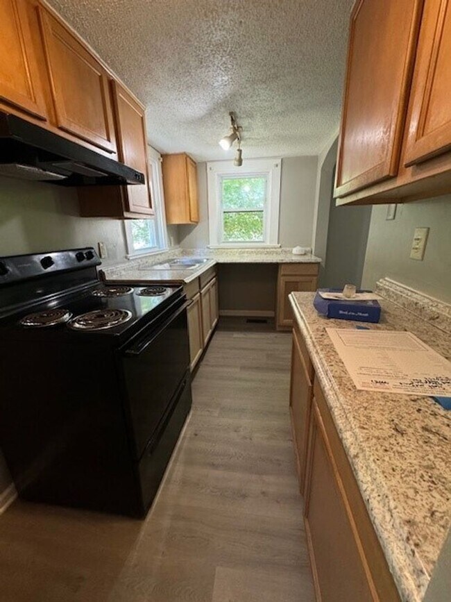 Photo - Charming 2 Bedroom 1 Bath close to Wendover and 29!
