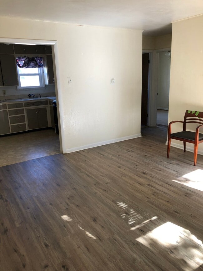 Photo - 204 W 9th St Unit 204