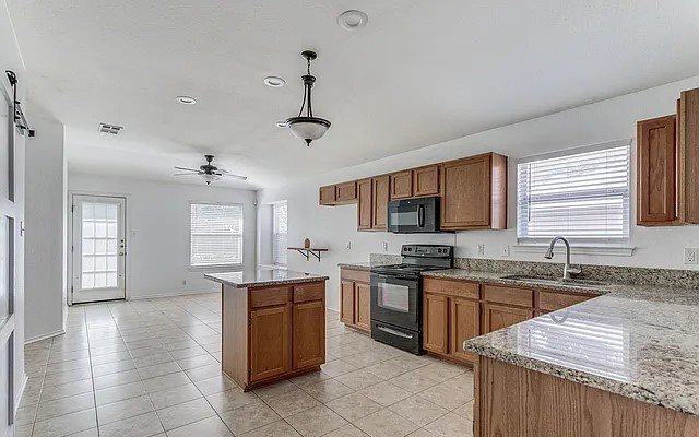 Photo - 1222 Cougar Country