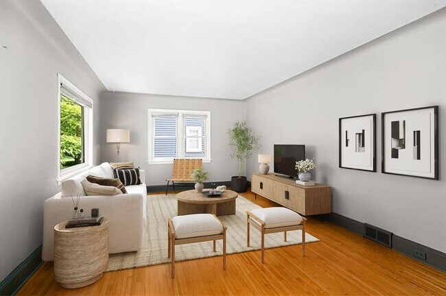 Photo - 5840 Tioga St